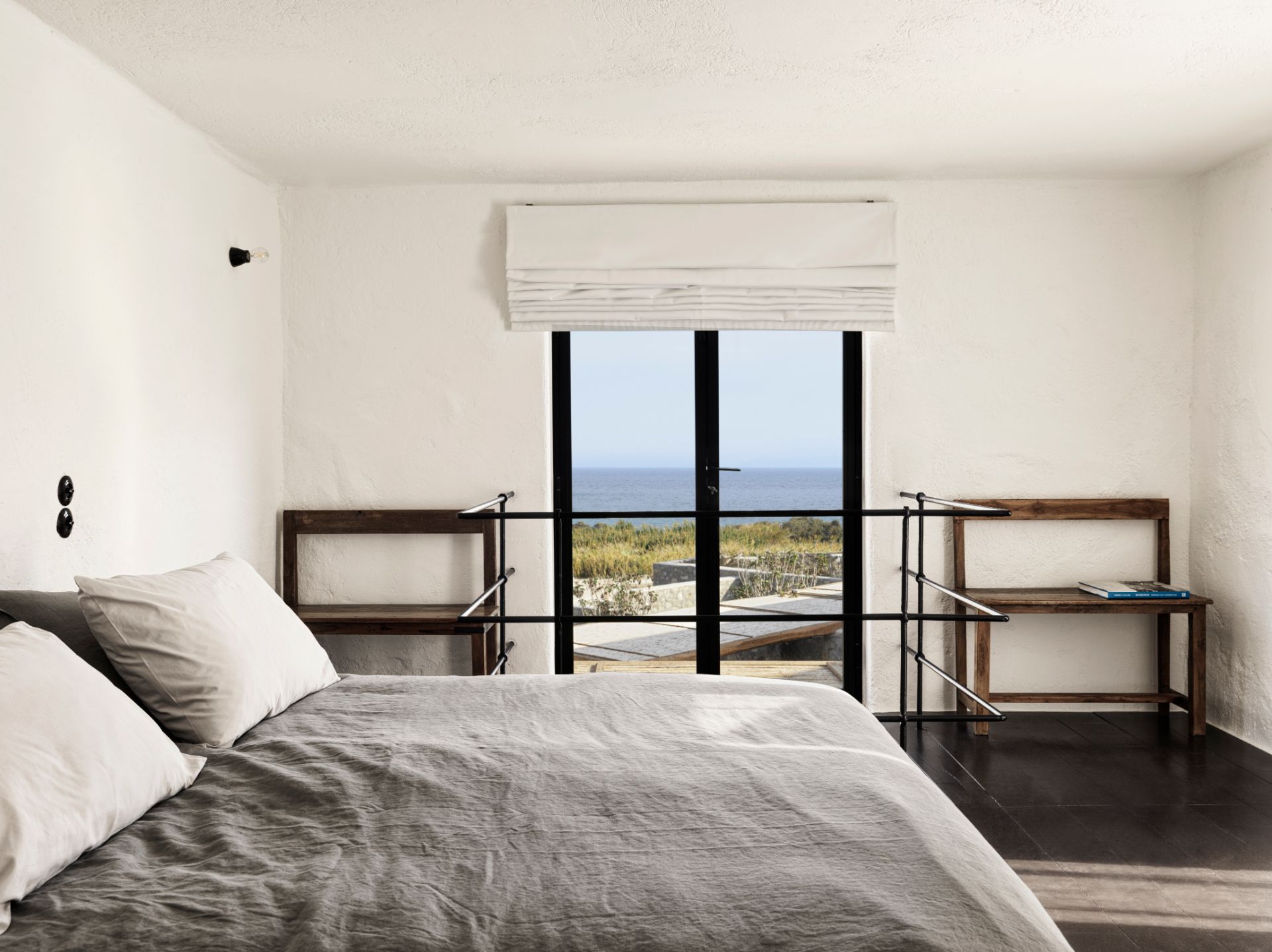 Nomad-Mykonos-Honeymoon-Suite-Sea-View-with-outdoor-Jacuzzi (3)
