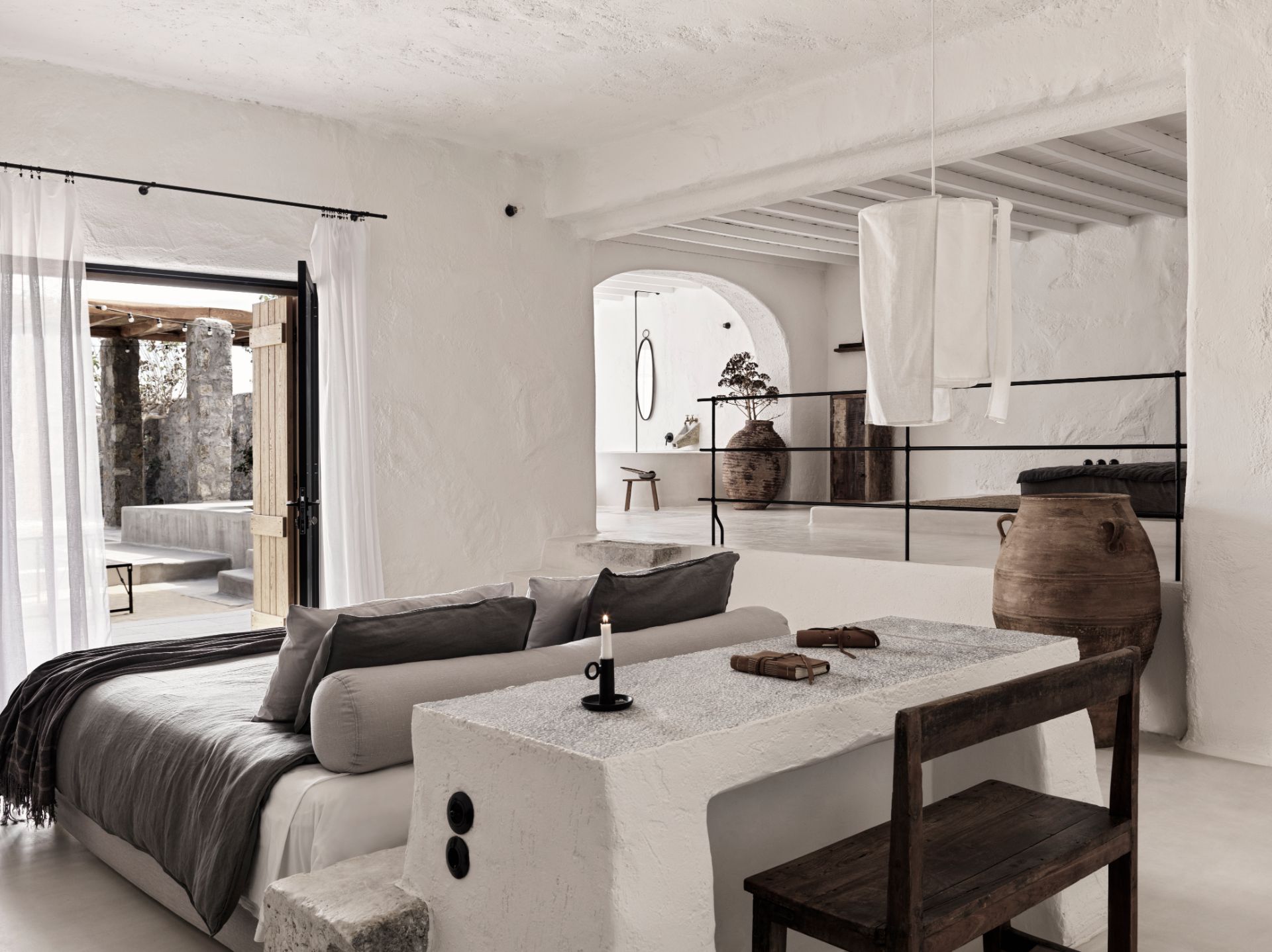 Nomad-Mykonos-Nomad-Suite-Nomad-Suite-Private-Pool- Yard (1)