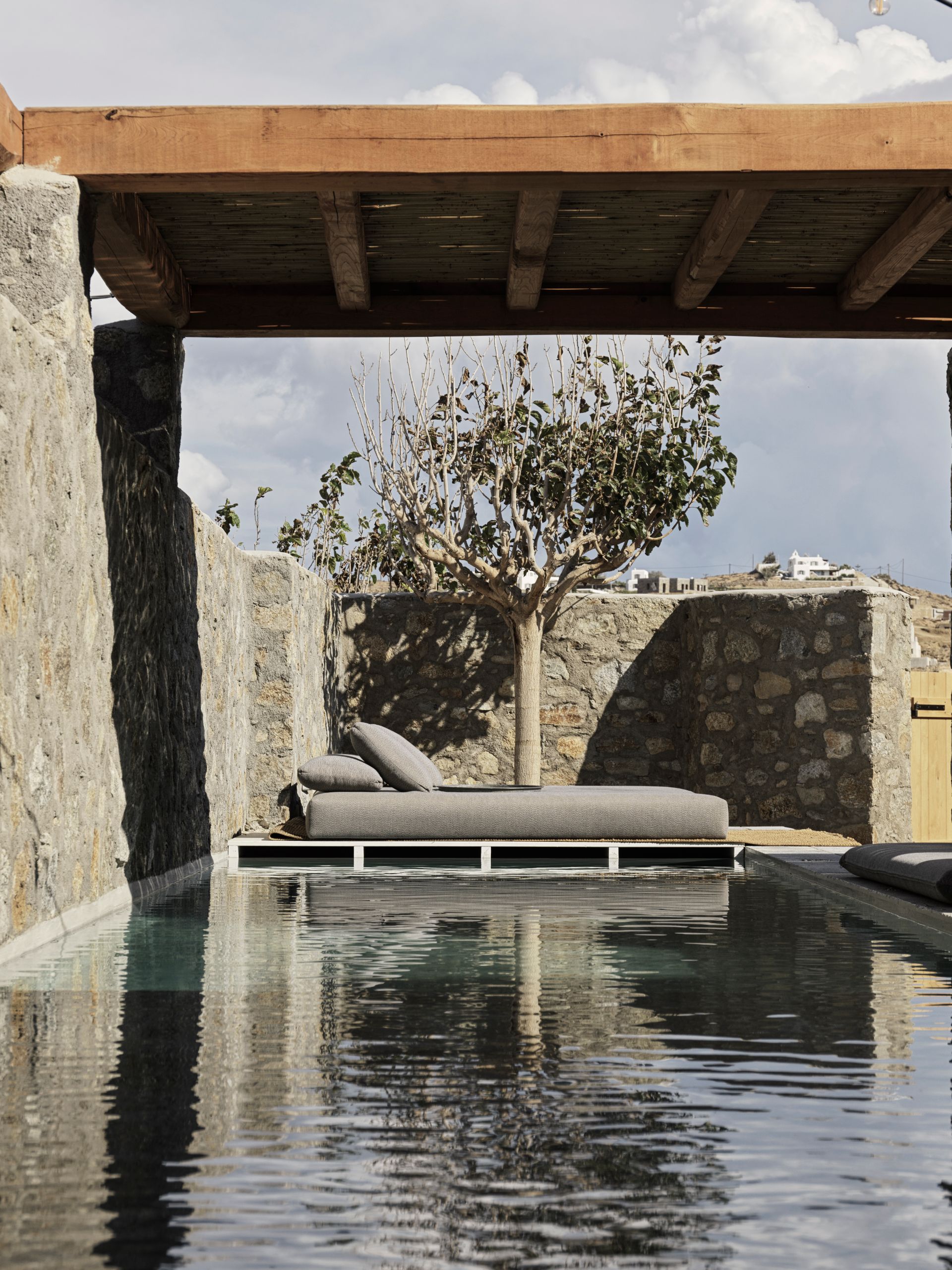 Nomad-Mykonos-Nomad-Suite-Sea-View-with-Private-Pool (14)